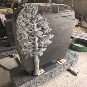 Pierre tombale en granit sculptée en forme de pin, design américain moderne, noir et gris, personnalisable pour extérieur - Product Image 5