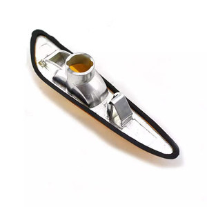 Luz Intermitente Amarilla Halógena de Repuesto para Guardabarros de BMW Serie 3 E46, Pieza 63137165913 - Product Image 3