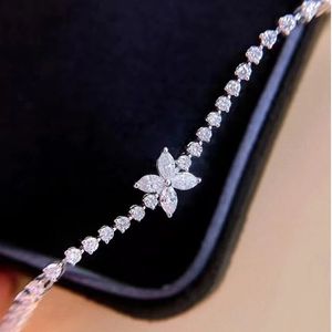 Bracelets de tennis Xinfly en or 18 carats avec diamant 1,95 ct en forme de trèfle à quatre feuilles, style œil de cheval, pour petite amie - Product Image 3