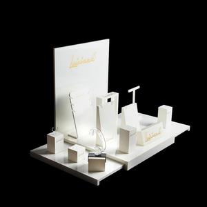 Việt Nam Nhà máy POS truy cập cơ thể mỹ phẩm đồ trang sức hiển thị đứng Organizer Rack Acrylic trang sức hiển thị đứng - Product Image 2