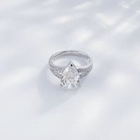 Anello di Lusso con Diamante Sintetico a Goccia, Taglio a Pera, in Platino PT950, Gioiello Raffinato per Fidanzamento e Matrimonio