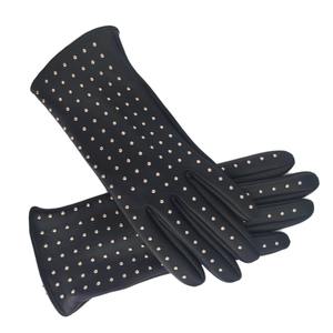 Usine Personnalisé Femmes Nouveau Design En Peau De Mouton Élégant Clouté En Cuir Véritable <span class=keywords><strong>Gants</strong></span> - Product Image 6