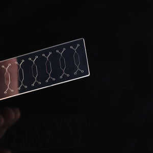 Chip Sensor Microfluídico para Equipos Industriales Personalizados con Mecanizado CNC, Material PMMA/Vidrio, Tamaños y Colores Personalizados - Product Image 5