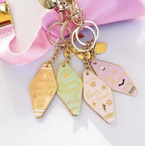 9 ชิ้นสุดน่ารักสำหรับคนรักดนตรี พวงกุญแจโลหะผสมสังกะสีชุบนิกเกิลสีดำ กันน้ำ น้ำหนักเบา ของขวัญการ์ตูนสุดสนุกสำหรับผู้หญิง - Product Image 3