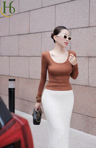 Falda larga de encaje elástico para mujer, hecha en Vietnam, minifalda, mezcla de poliéster, teñido liso y transpirable, servicio OEM - Product Image 6