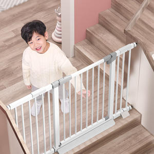 Cancelletto di Sicurezza per Bambini in Ferro Senza Foratura per Uso Domestico Protezione per Bambini su Porte Scale e Recinzioni - Product Image 4