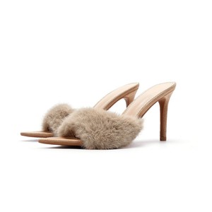 Chaussons fourrés à talons hauts pour femmes, talon aiguille, bout pointu, chauds, élégants, en daim, pour l'automne et l'hiver, à porter en extérieur - Product Image 3
