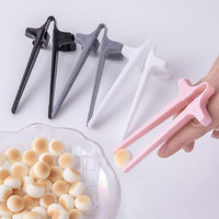 Baguettes à doigts réutilisables fantaisie, pinces à collation portables, mini accessoires de jeu en plastique pour les joueurs qui mangent des collations