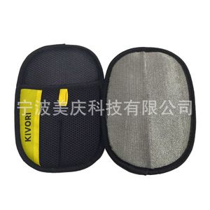 Gants de nettoyage pour animaux Meiqing 24x16cm en polyester, éponge ronde pour l'élimination des poils de chiens de taille moyenne - Product Image 2