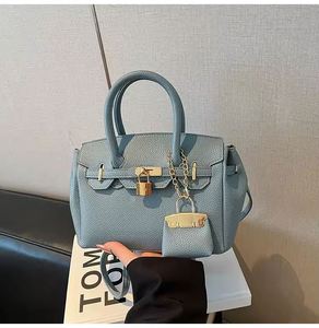 Handbag 2025 New Arrival Factory Wholesaler Pu Leather Metal Flip Lock Women's <b>Bag</b> Woman Handbag with Wallet - Product Image 4