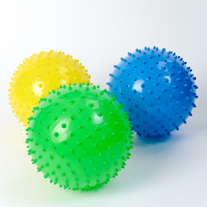Bola de masaje de 9 pulgadas, pelota de juguete de Pvc para interiores, juguetes inflables que rebotan para niños - Product Image 1