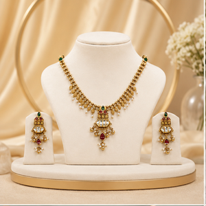 Conjunto de Collar y Aretes Prayom Trendy Chapados en Oro de 22K con Detalles de Perlas de Agua Dulce para Ocasiones de Compromiso y Boda - Product Image 2