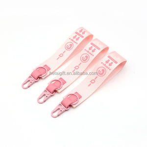 Dragonne courte rose tendance, personnalisable en couleur et taille, avec accroche-épingle, logo imprimé en soie en relief, pour téléphone et voiture - Product Image 1