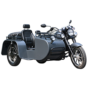 Triciclo para Adultos de 300 CC Refrigerado por Agua con Sidecar - Motocicleta a Gasolina - Product Image 4