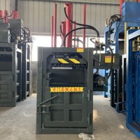 Presse à balles verticale hydraulique pour emballages en plastique, cartons, déchets de cartons et bouteilles - Prix de la machine compacteuse de carton