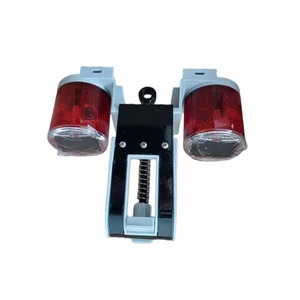Feux de signalisation LED TYN-02A-I rouges, alimentés par énergie solaire, IP65, pour lignes électriques aériennes - Product Image 1