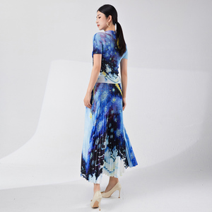 Maglietta plissettata Miyake da donna 2025 estate nuova maglietta a maniche corte cielo <span class=keywords><strong>stellato</strong></span> ampia gonna a drappo a due pezzi - Product Image 5