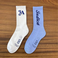 Chaussettes longues en coton blanc personnalisé de haute qualité pour hommes avec logo épais quantité minimale de commande bas équipage flou à la mode pour la saison de printemps