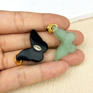 Vente flash <span class=keywords><strong>Pendentif</strong></span> en forme de papillon sculpté en pierres précieuses Plaqué <span class=keywords><strong>or</strong></span> Améthyste Jaspe rouge <span class=keywords><strong>Topaze</strong></span> <span class=keywords><strong>Pendentif</strong></span> en cristal avec zircon Bijoux - Product Image 3