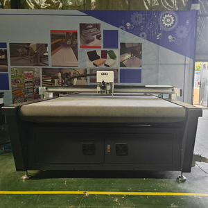 Caja de Embalaje de Cartón Corrugado Compostable Personalizada TC CE, Caja de Correo para Ropa, Cortadora Digital, Cortadora CNC, <span class=keywords><strong>Plotter</strong></span> de Corte - Product Image 1