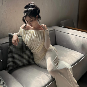 Robe longue femme épaules dénudées, dos nu, avec superposition transparente et taille cintrée, couleur unie, pour soirée, style décontracté et streetwear - Product Image 3