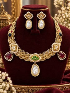 Ensemble de colliers multi-pierres avec grenat et pierres en forme de poire vertes, bijoux pour femmes pour les mariages et les fêtes - Product Image 3