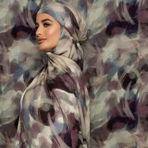 2025 nuevo diseño personalizado Logo suave impreso Modal Hijab bufanda Floral tejido transpirable cuatro estaciones - Product Image 1