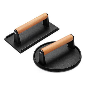 Prensa para Hamburguesas de Hierro Fundido Resistente con Mango de Madera, Plancha Rectangular Redonda Blackstone Camp Chef para Uso en Cocina Doméstica - Product Image 1