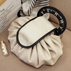 Wholesale Luxury Women's Travel <b>Toiletry</b> Makeup Large Capacity Drawstring Cosmetic Bag for Food <b>Storage</b> Fashionable Tool - Product Image 1