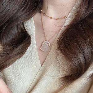 Collar con Colgante de Plata de Ley S925 Estilo Chino para Mujer, Nuevo Diseño de Pluma Esmerilada Exquisito con Diamantes de Alta Gama - Product Image 1