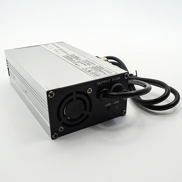 High Quality 54.6V 58.4V Battery Charger 3A 5A 10A Charger for 48V 52V 72V Lithium Battery Pack Battery Charger for Bike Scooter