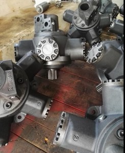 Motor Hidráulico de Pistón de Baja Velocidad Serie Staffa Modelo SX506BM-121, 125 RPM, 100 Nm de Torque Continuo - Product Image 3