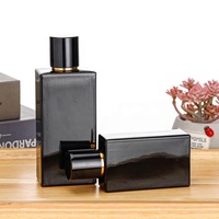 Bouteille de parfum en verre de luxe de 30ml 50ml 100ml Bouteilles de pulvérisation rectangulaires noires brillantes pour l'emballage cosmétique