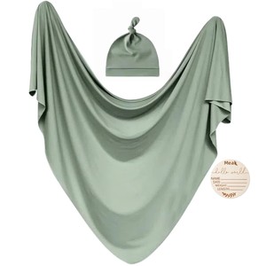 Ensemble trois pièces en tissu peluche pour nouveau-né, couverture d'emmaillotage et bonnet bébé couleur unie, pour les étapes mensuelles, 80 cm, pour le commerce transfrontalier - Product Image 4