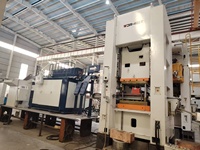 Machines automatiques de fabrication de vis, boulons et écrous à grande vitesse, ligne de production complète de boulons et d'écrous, presse pneumatique de forgeage à chaud