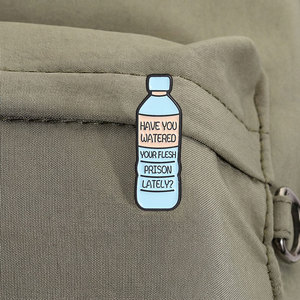 Spilla smaltata personalizzata a tema borraccia con citazione divertente: Have You Watered Your Flesh Prison Lately, distintivo in metallo, spilla da risvolto, regalo - Product Image 4