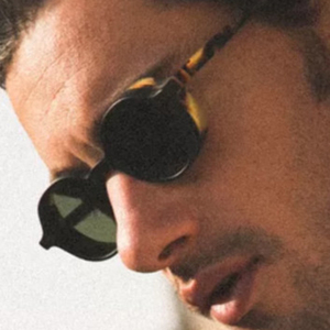 แว่นกันแดดทรงกลมเล็กเลนส์สีเขียวแบบกำหนดเองของ Sifier แว่นกันแดด CR-39 สีดำสำหรับผู้ชายและผู้หญิง - Product Image 2