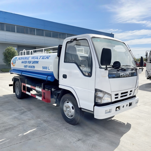 Camión Cisterna de Agua Isuzu de Japón, Camión Cisterna con Aspersor de Agua 4x2, 5 Toneladas, 5 Cbm, 5 M3, 5000 Litros, 1000 Galones - Product Image 1