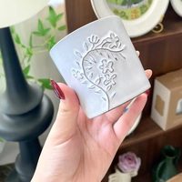 Zwarte Scandinavische stijl onderglazuur keramiek bloemenplantpatroon koffieschotel dessertbord fruitbord schaal