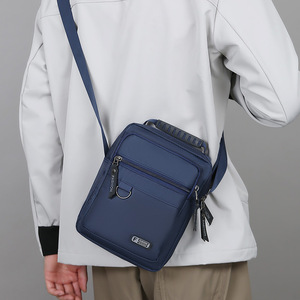 F-SSO Bolso de hombro de nailon para hombre, pequeño, ligero, vertical, para uso diario, color azul oscuro - Product Image 1