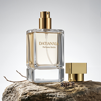 Flacon de parfum en verre vide de luxe 30ml 50ml 100ml, vaporisateur à fine brume carré, bouchon doré, couleur personnalisée, logo avec boîte cadeau