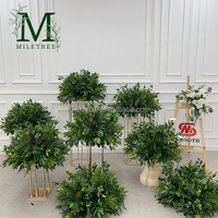 Décoration florale personnalisée pour fête, feuilles vertes artificielles, centre de table floral, boule de verdure florale pour mariage et événements