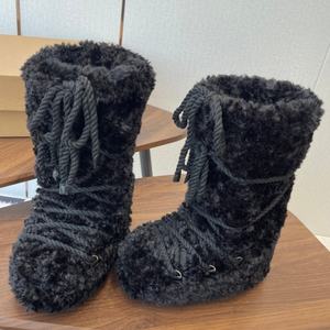 Bottes d'hiver unisexes de luxe de haute qualité avec logo de designer personnalisé, bottes mi-hautes confortables antidérapantes, chaussures de course - Product Image 5