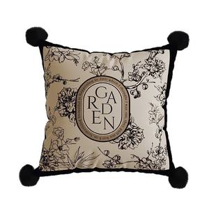 Coussin carré décoratif Slow Down Floral avec housse amovible et pompons pour la décoration du salon ou de la chambre - Product Image 1