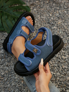Sandali Platform Estivi in Denim con Suola Spessa e Applicazioni, Nuovi Modelli 2026, <span class=keywords><strong>Ciabatte</strong></span> da <span class=keywords><strong>Donna</strong></span> Stile Romano Europeo e Americano - Product Image 5