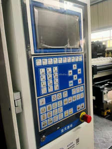 Machine de moulage par injection hydraulique horizontale d'occasion Haitian MA1600 de 160 tonnes avec PLC et servomoteur - Product Image 4