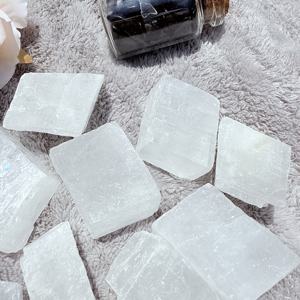 Pierre de sélénite brute en gros, cristal de quartz naturel, minéral brut, spécimen pour la décoration de la maison, la guérison par le reiki et les cadeaux - Product Image 5