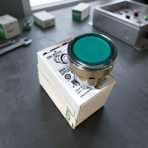 Pulsador Schneider ZB4BW333 - Product Image 2