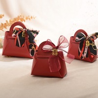 Boîte-cadeau de bonbons de poche en cuir PU de luxe transfrontalier boîte-cadeau de faveur de mariage en forme de fleur de Style de luxe léger
