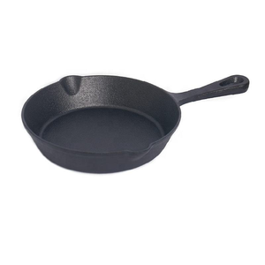 Poêle en fonte pré-assaisonnée avec poignée en forme de larme Signature Poêle à frire à utiliser sur la cuisinière/le gril/le feu de camp - Product Image 6